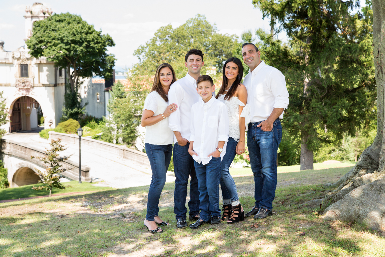 family portrait vanderbilt museum long island family photographer 